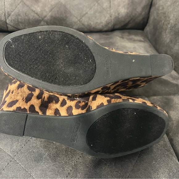 Rampage Animal Print Micro Jesy Wedge Booties.  Gently worn. - Picture 6 of 6